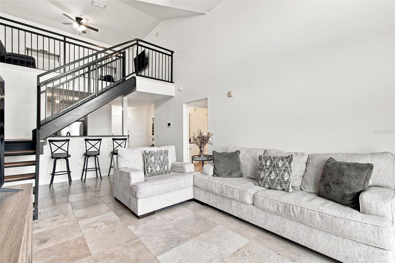 4221 W SPRUCE STREET 2425