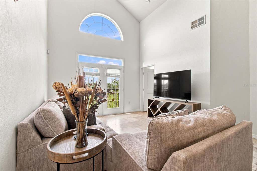 Photo of 4221 W Spruce Street #2425, Tampa, FL 33607 (MLS # TB8543153)
