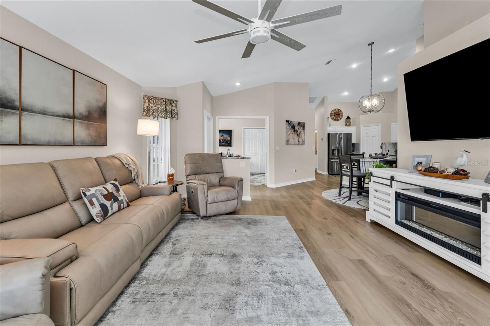 VILLAS OF SABAL TRACE - Residential