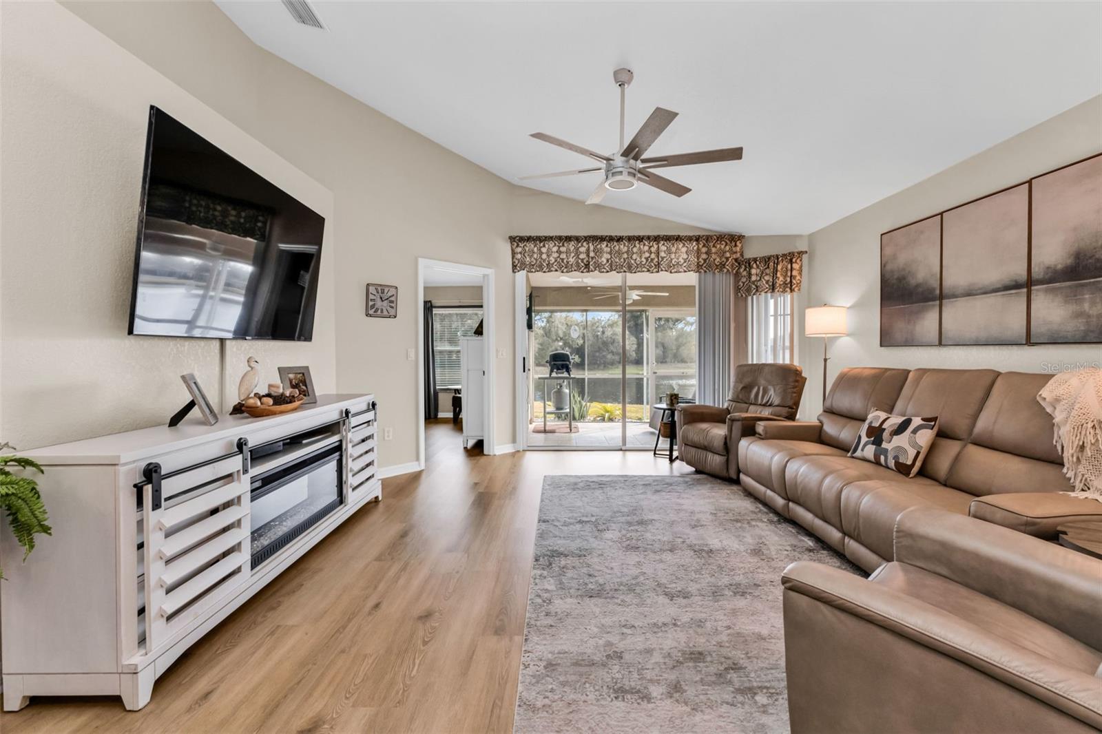 VILLAS OF SABAL TRACE - Residential