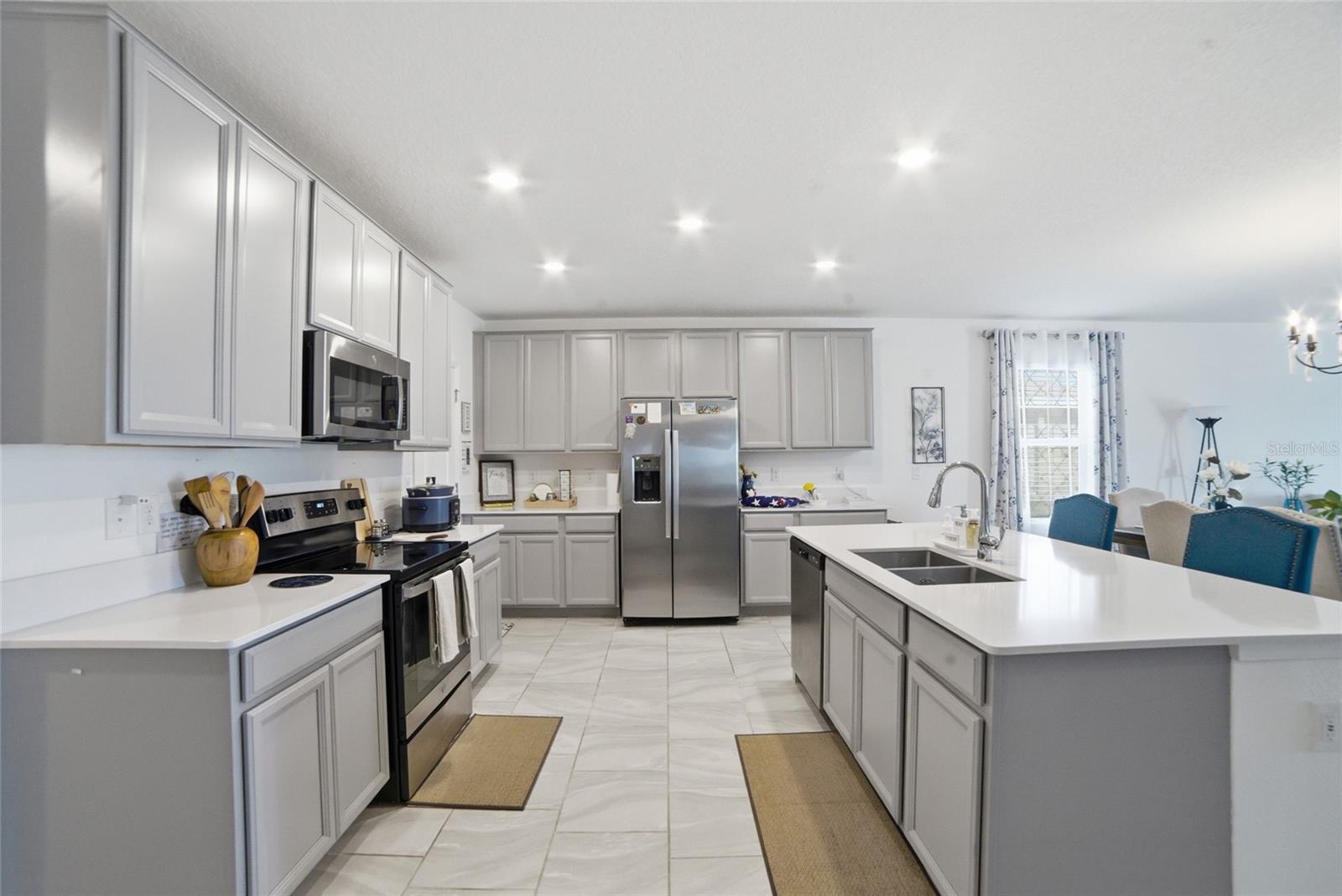 4980 FOUR STRAND COURT