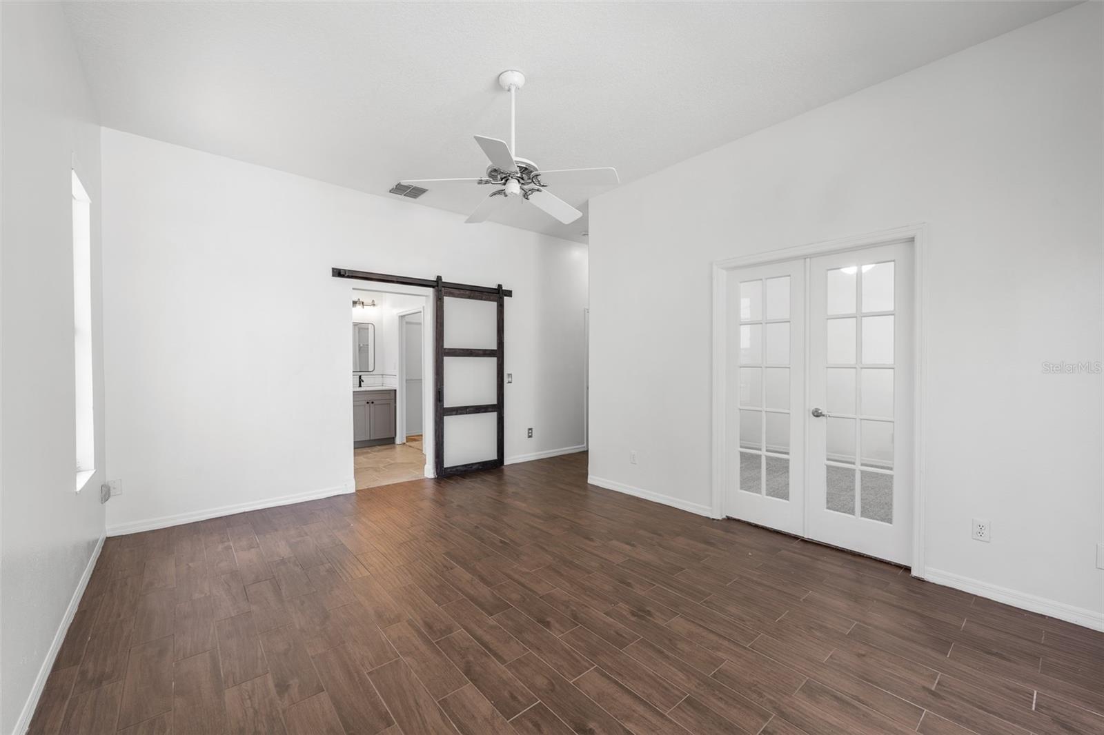 WALDEN LAKE - Residential