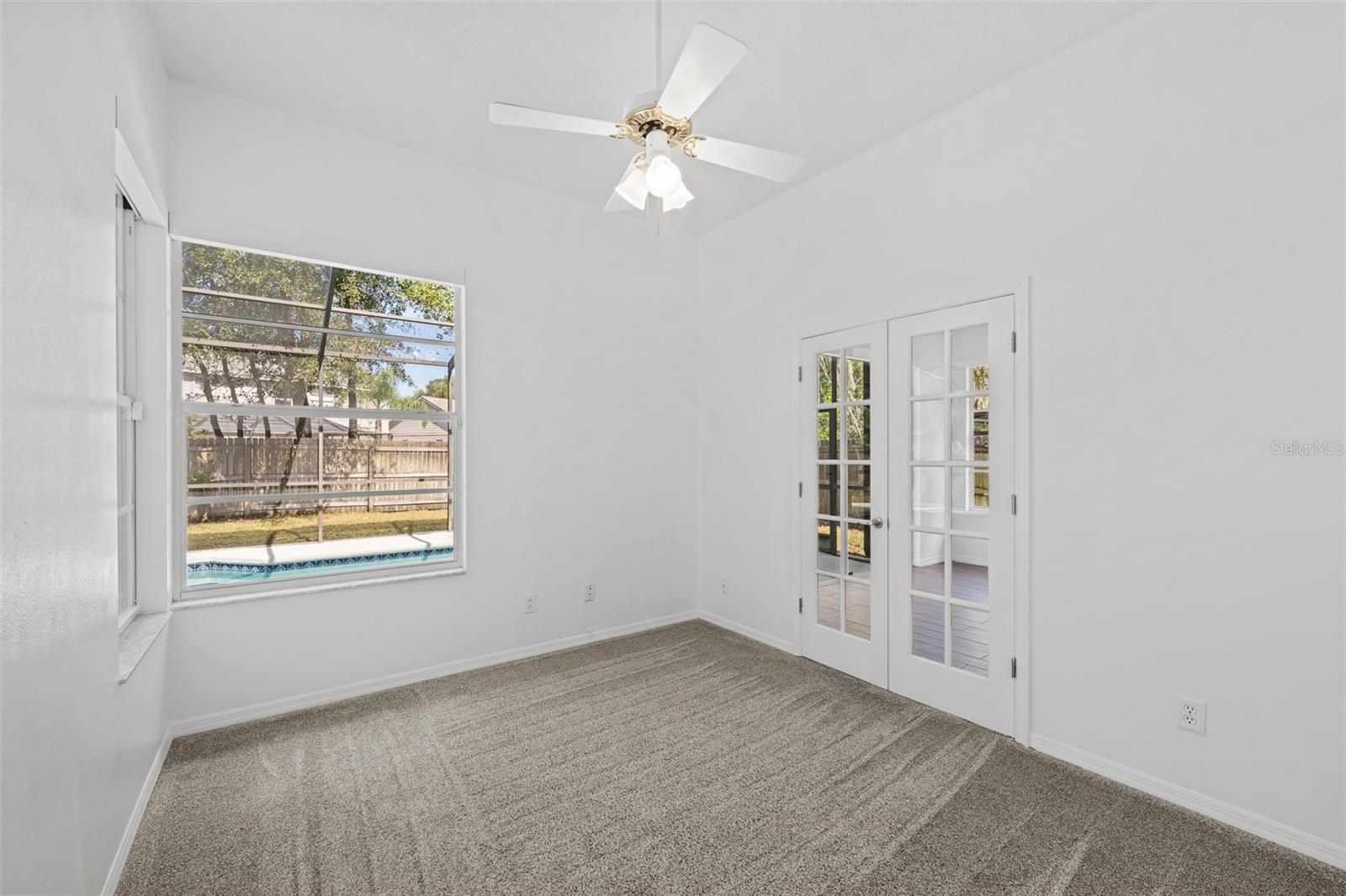 WALDEN LAKE - Residential