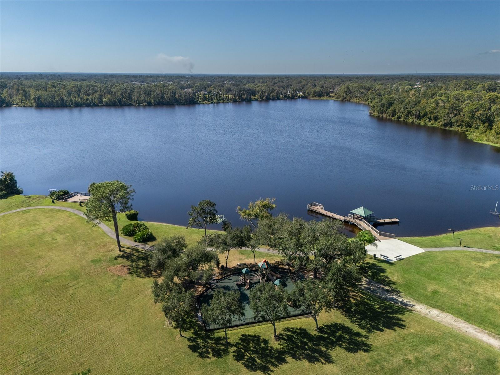 WALDEN LAKE - Residential