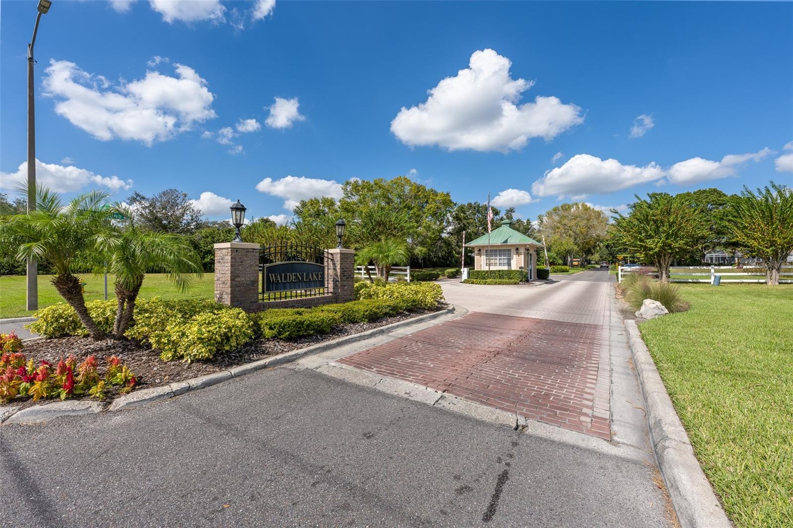 WALDEN LAKE - Residential