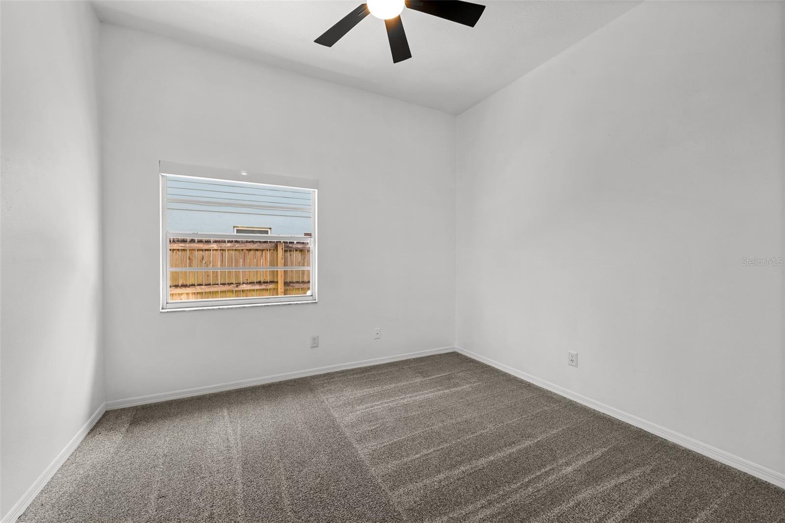 WALDEN LAKE - Residential