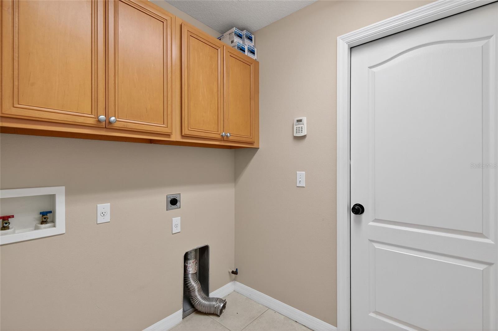 FISHHAWK RANCH PH 2 PRCL - Residential Lease