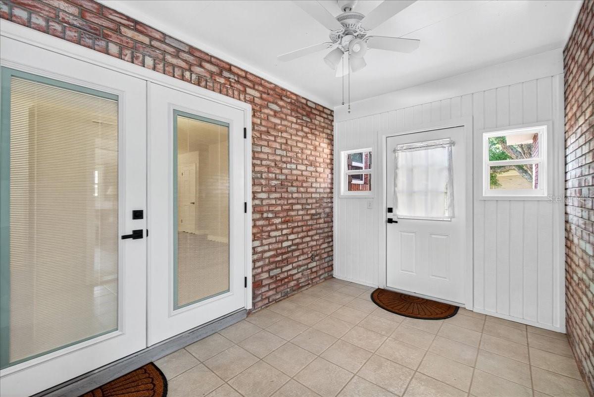 SUMMERHAVEN SHORES - Residential