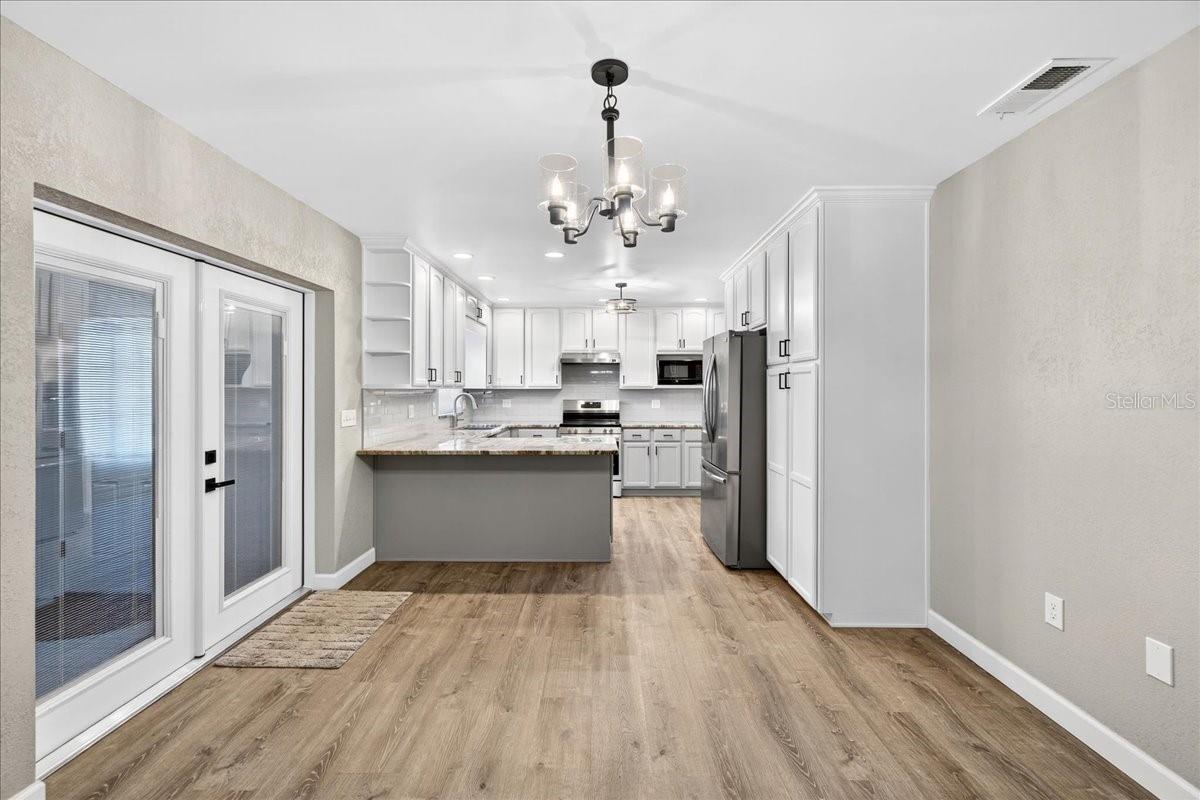 SUMMERHAVEN SHORES - Residential