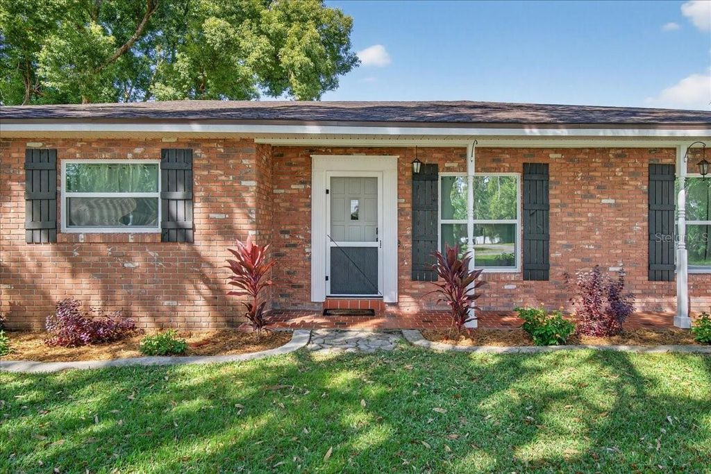 Photo of 234 Coleman Drive E, Winter Haven, FL 33884 (MLS # L4957106)