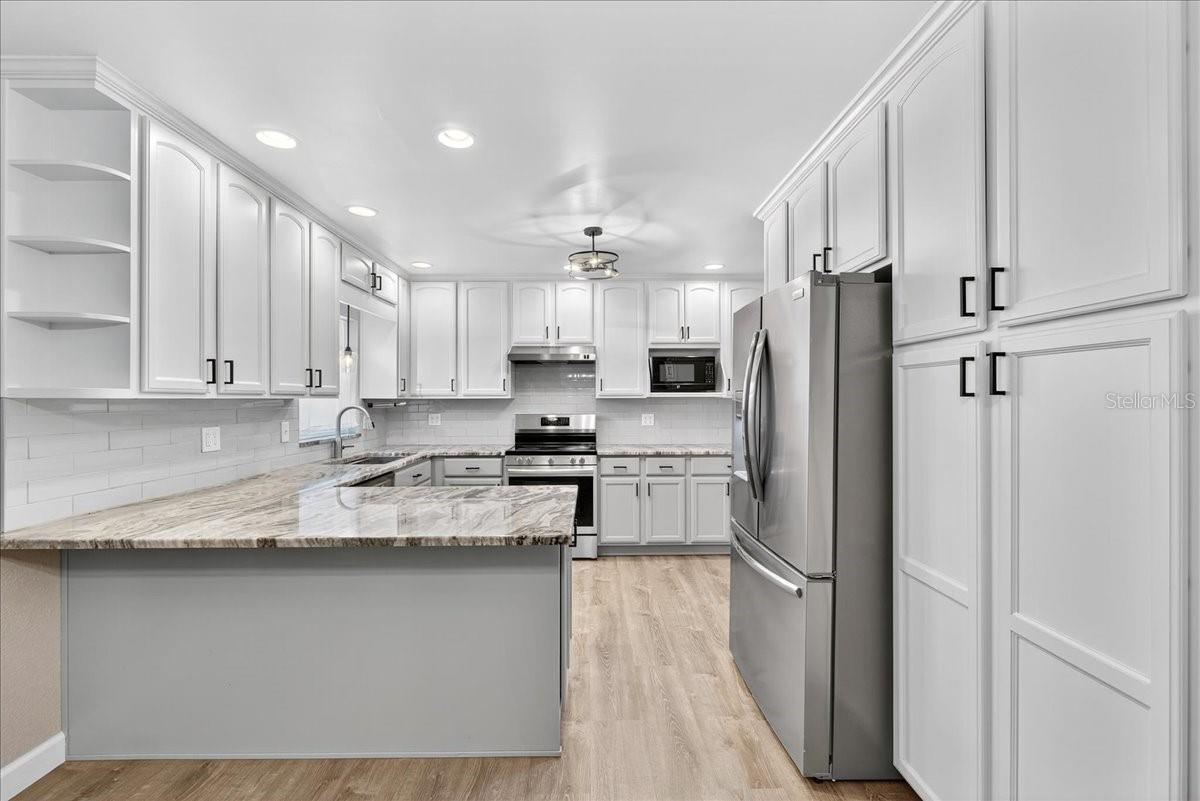 SUMMERHAVEN SHORES - Residential