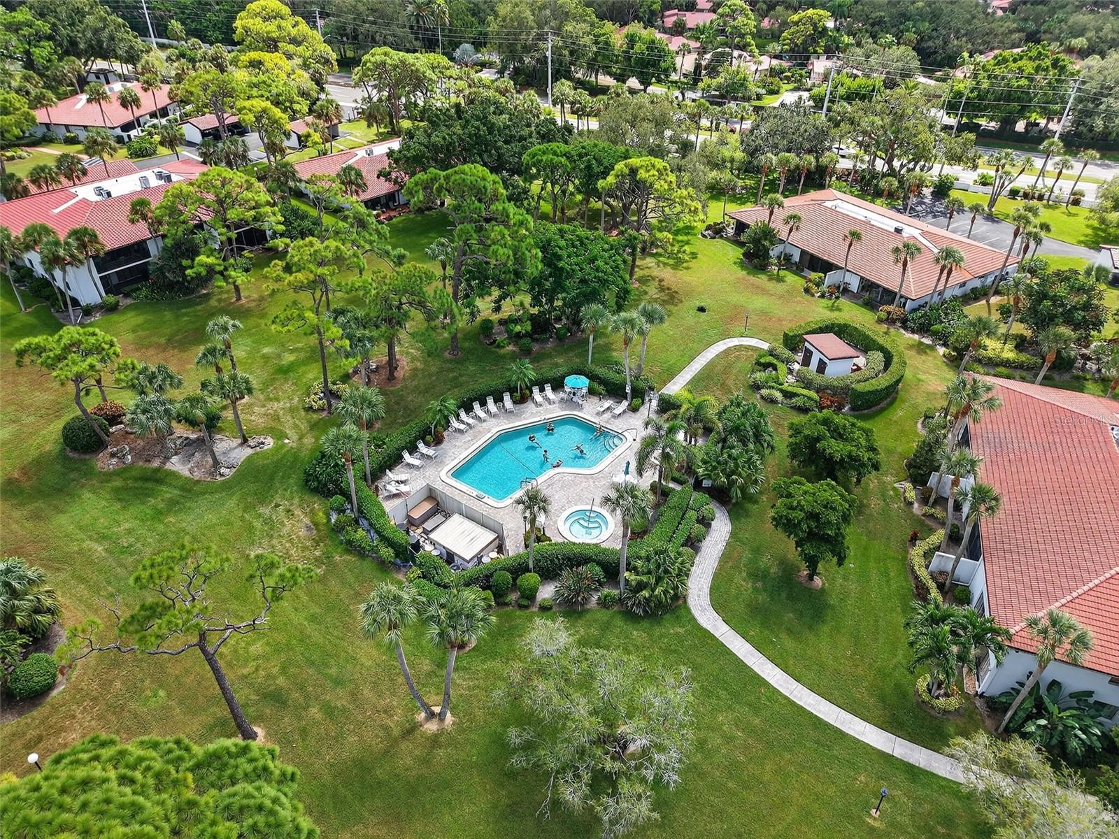 VALENCIA GARDEN III - Residential