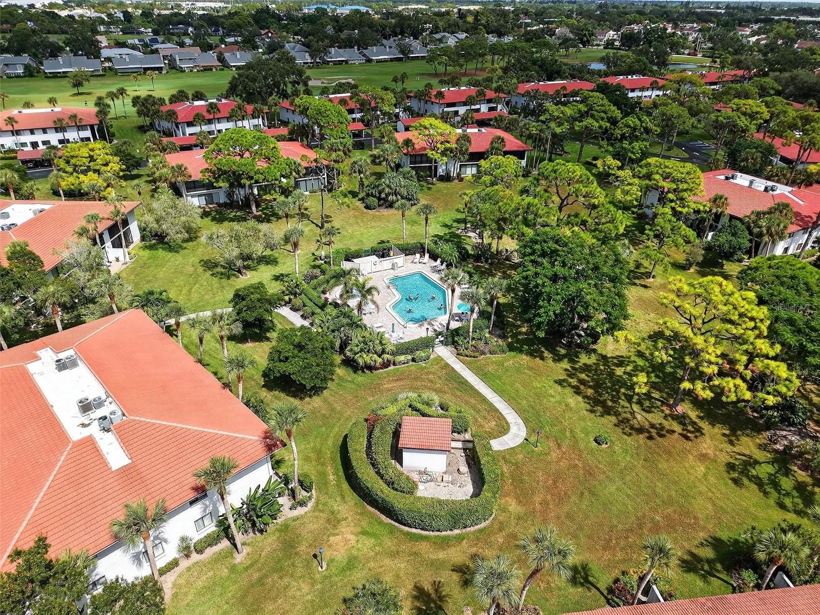 VALENCIA GARDEN III - Residential