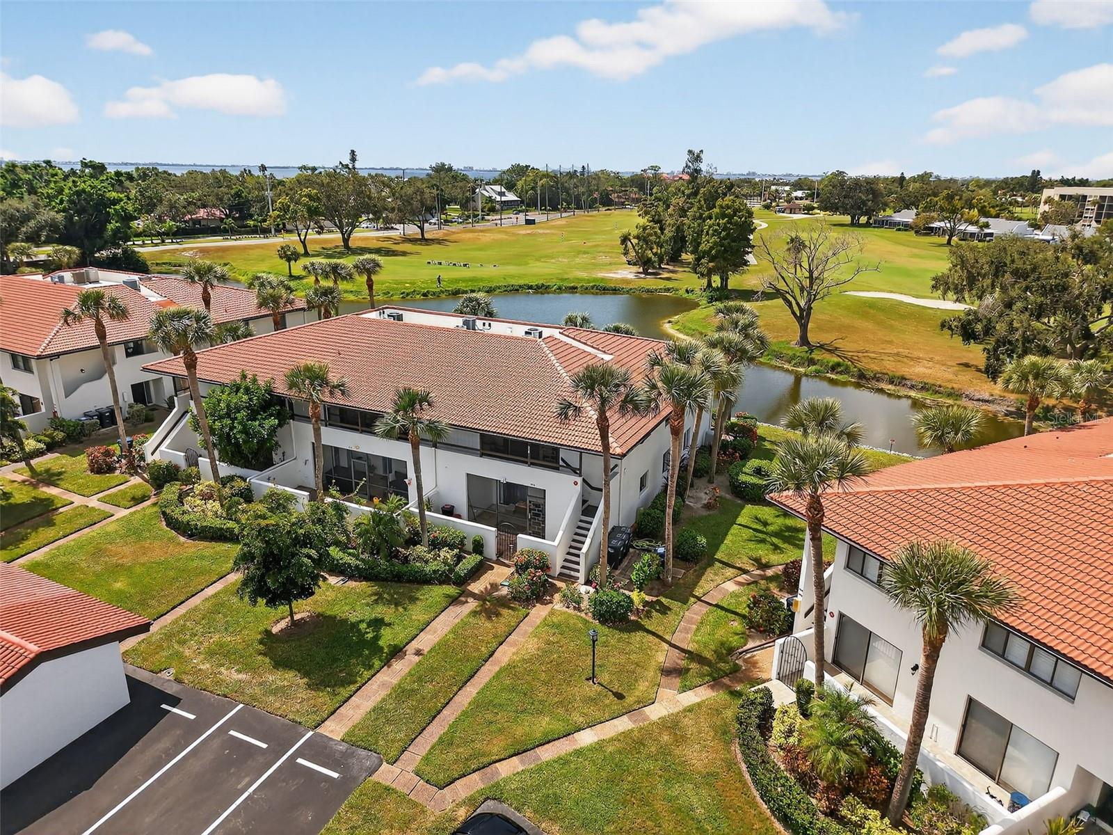 VALENCIA GARDEN III - Residential