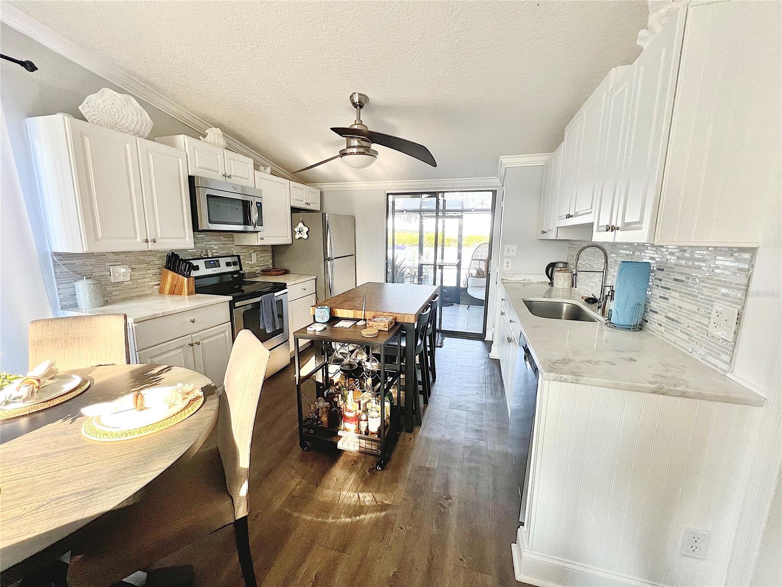 Riverwalk Condo - Residential