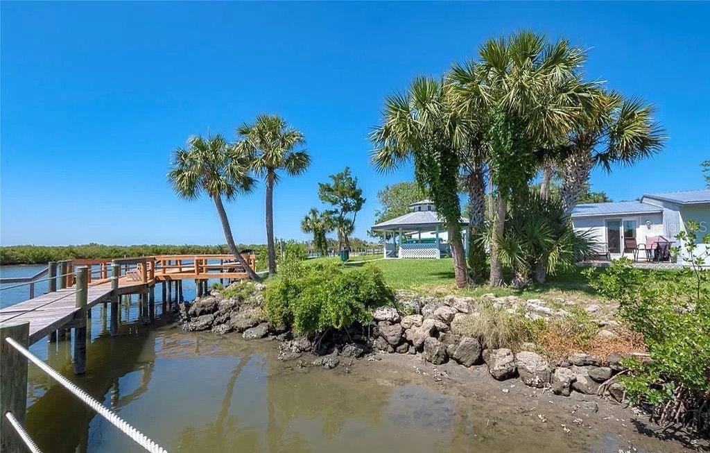 Riverwalk Condo - Residential