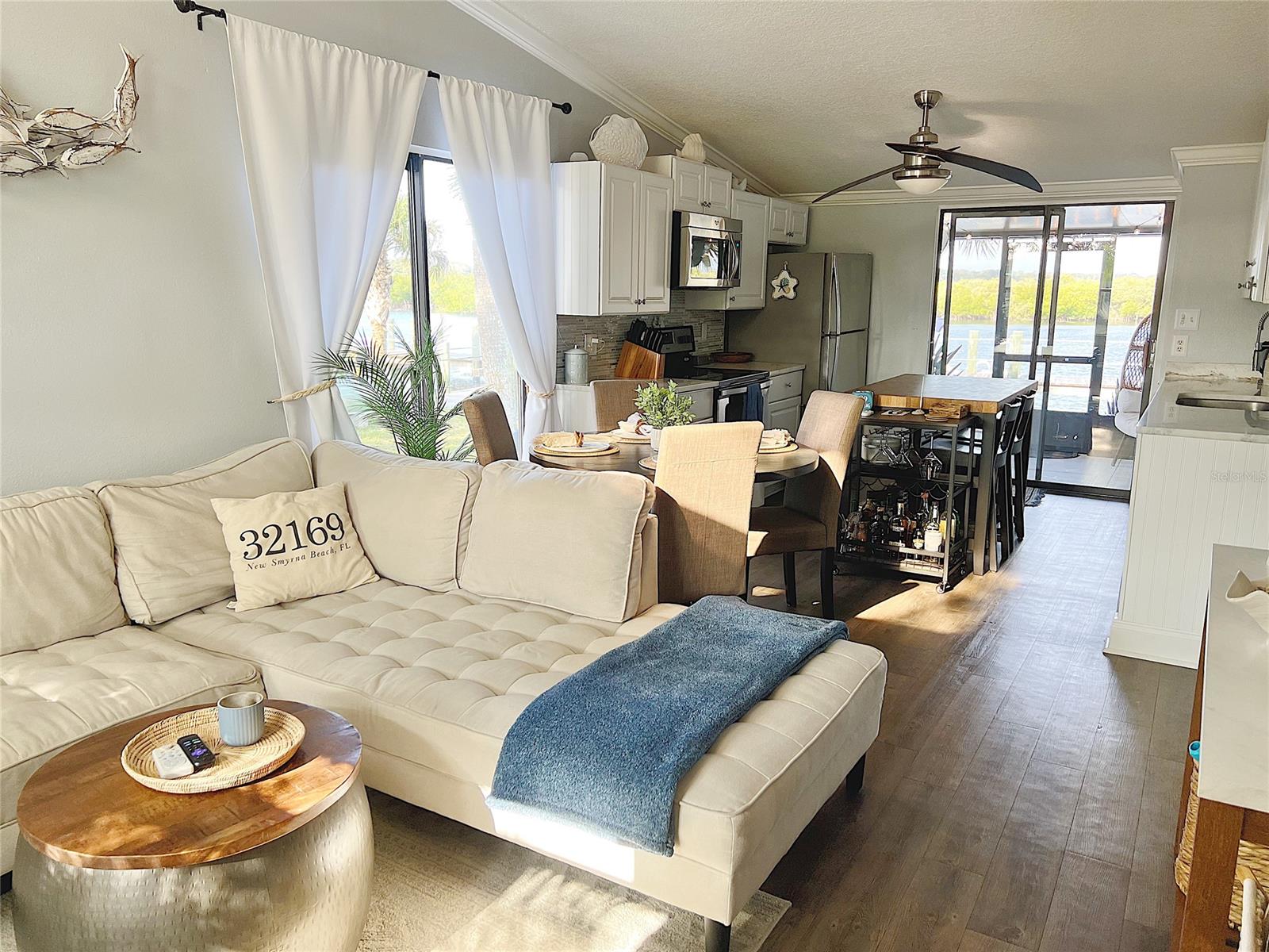 Riverwalk Condo - Residential