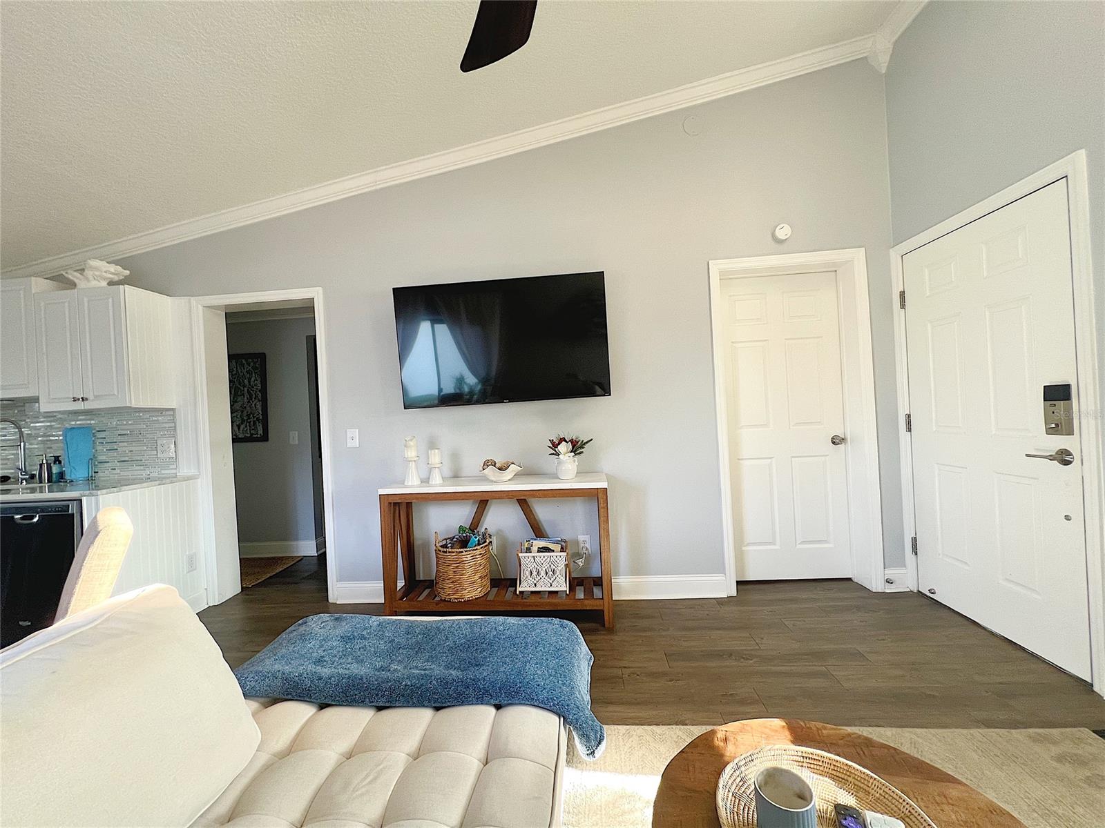 Riverwalk Condo - Residential