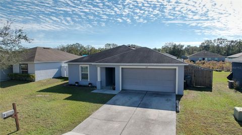 A home in LAKELAND