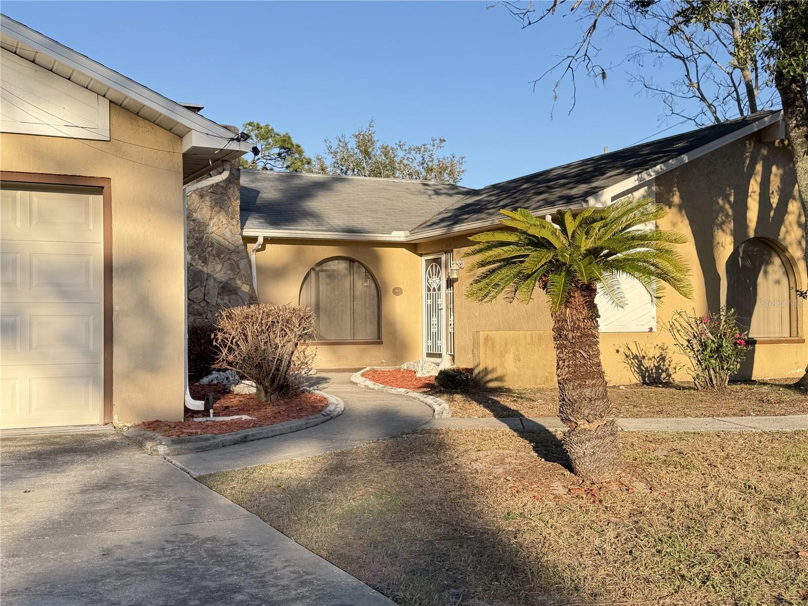1382 VALIANT AVENUE