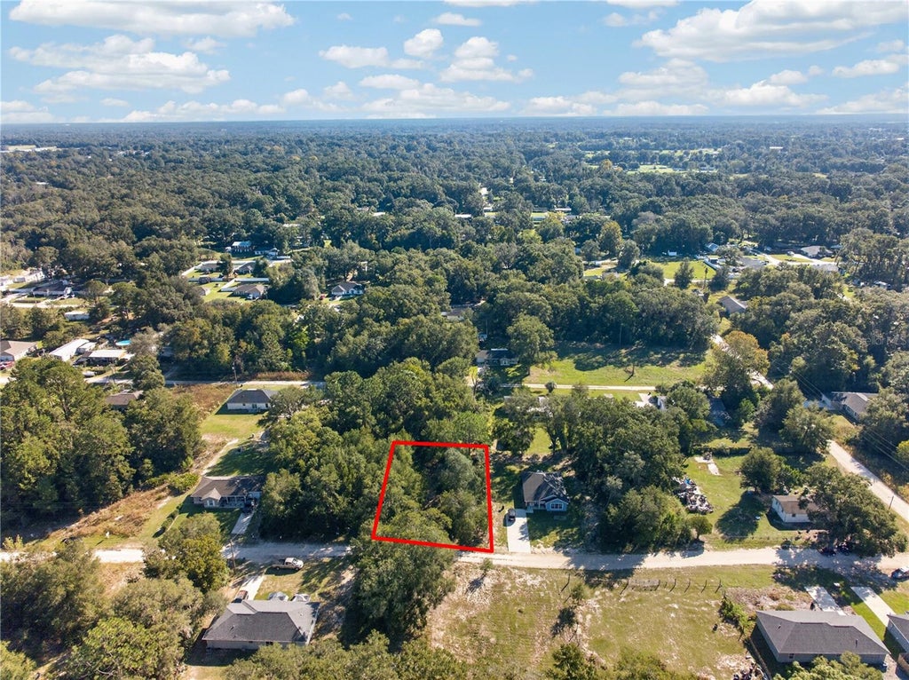 Photo of SE 41st Terrace, Summerfield, FL 34491 (MLS # G5119513)