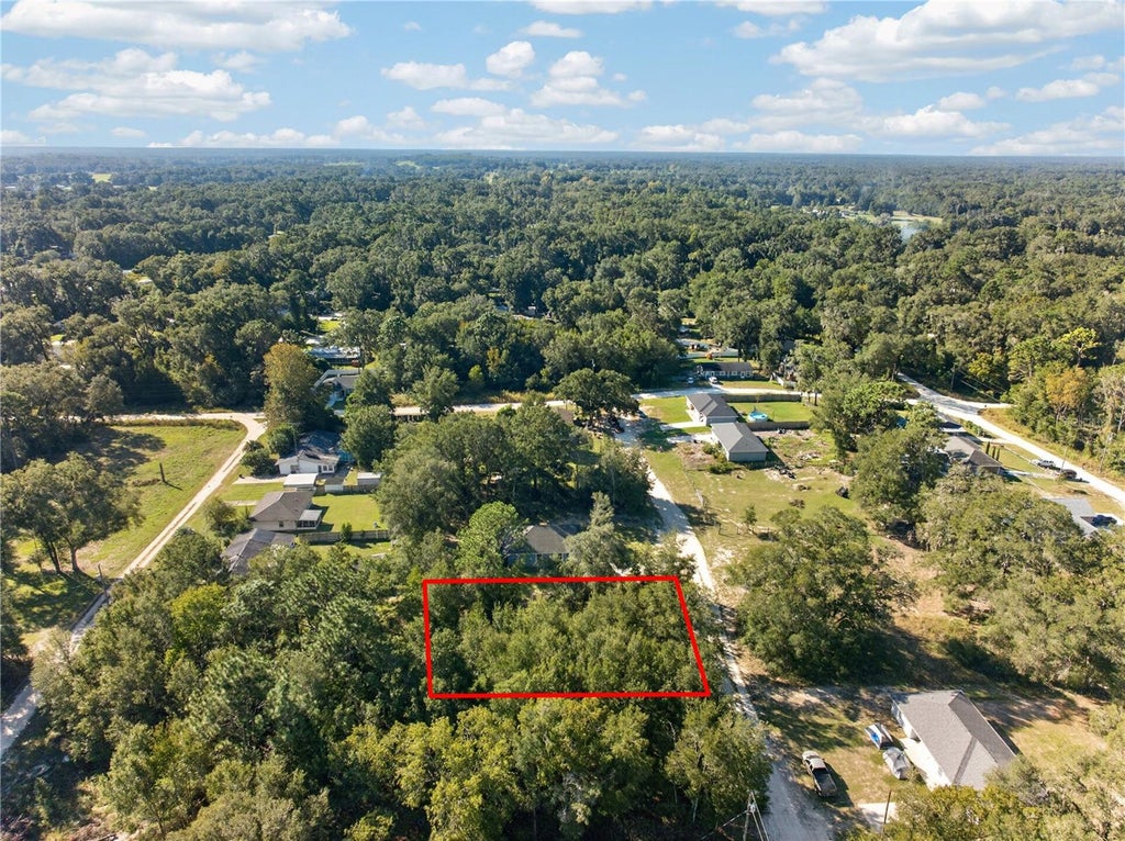 Photo of SE 41st Terrace, Summerfield, FL 34491 (MLS # G5119513)