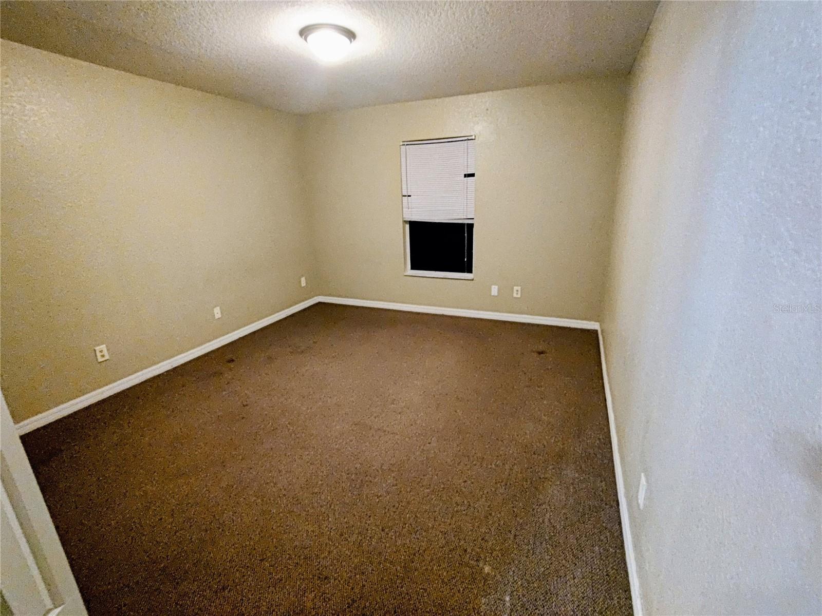 LEHIGH ESTATES - Residential Income