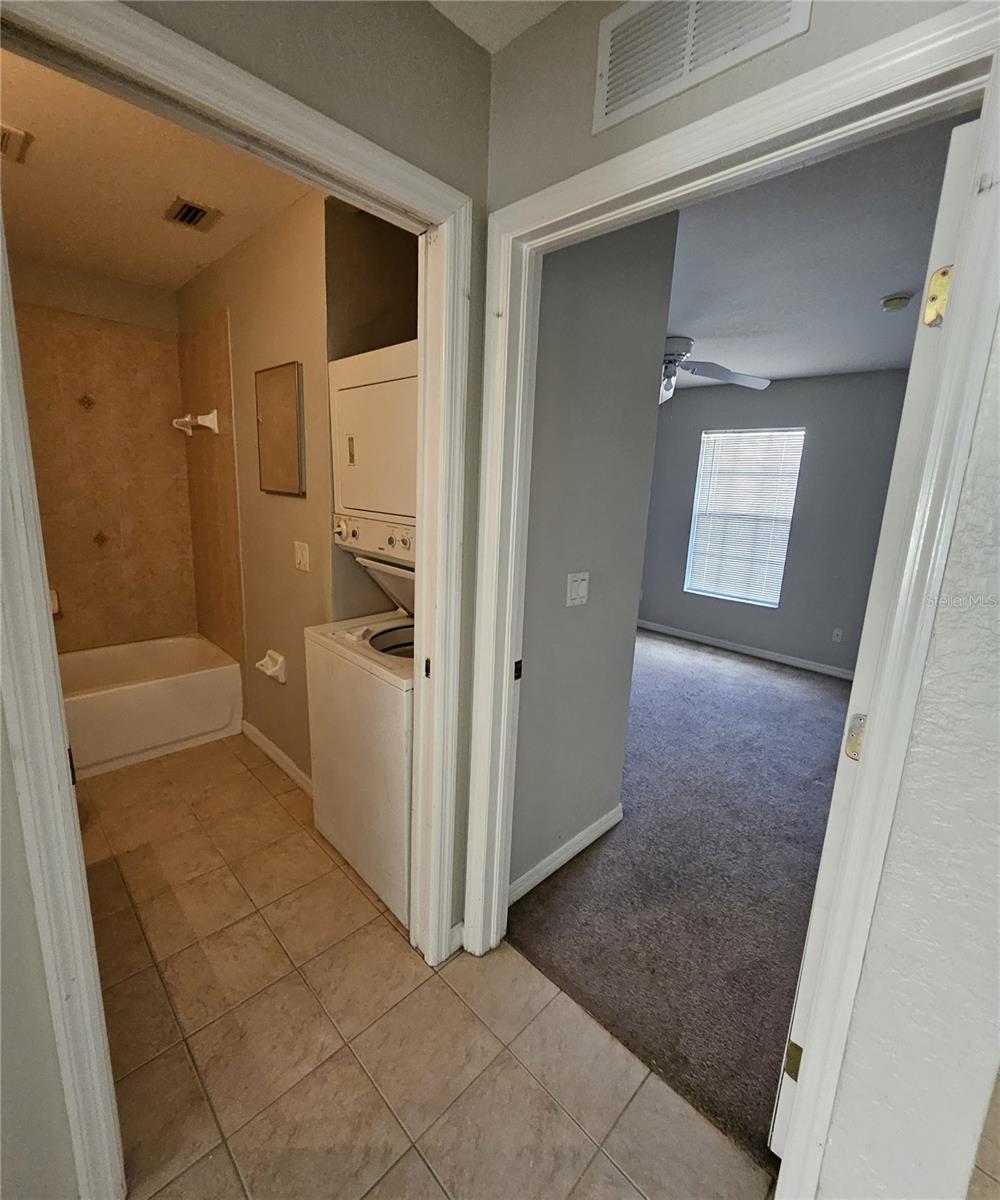 LEHIGH ESTATES - Residential Income