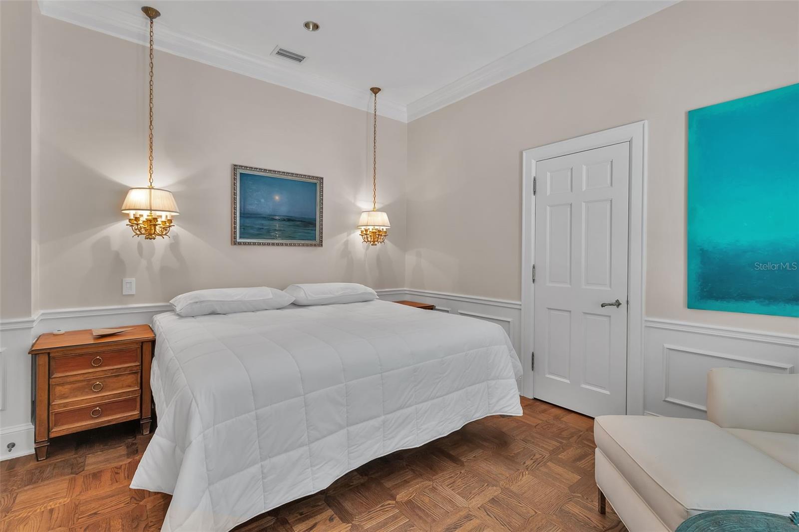 THE OAKS - Residential