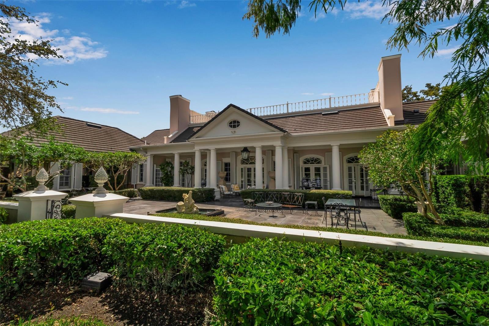 THE OAKS - Residential