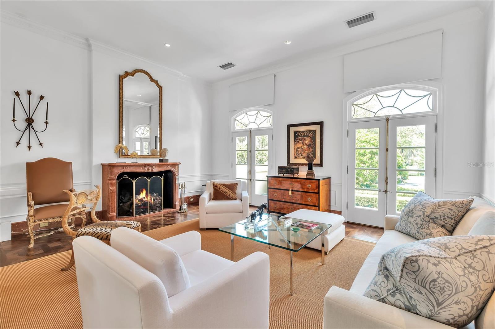 THE OAKS - Residential