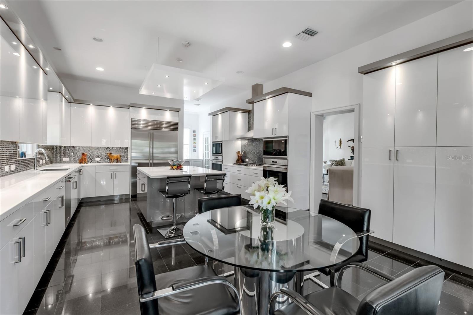 THE OAKS - Residential