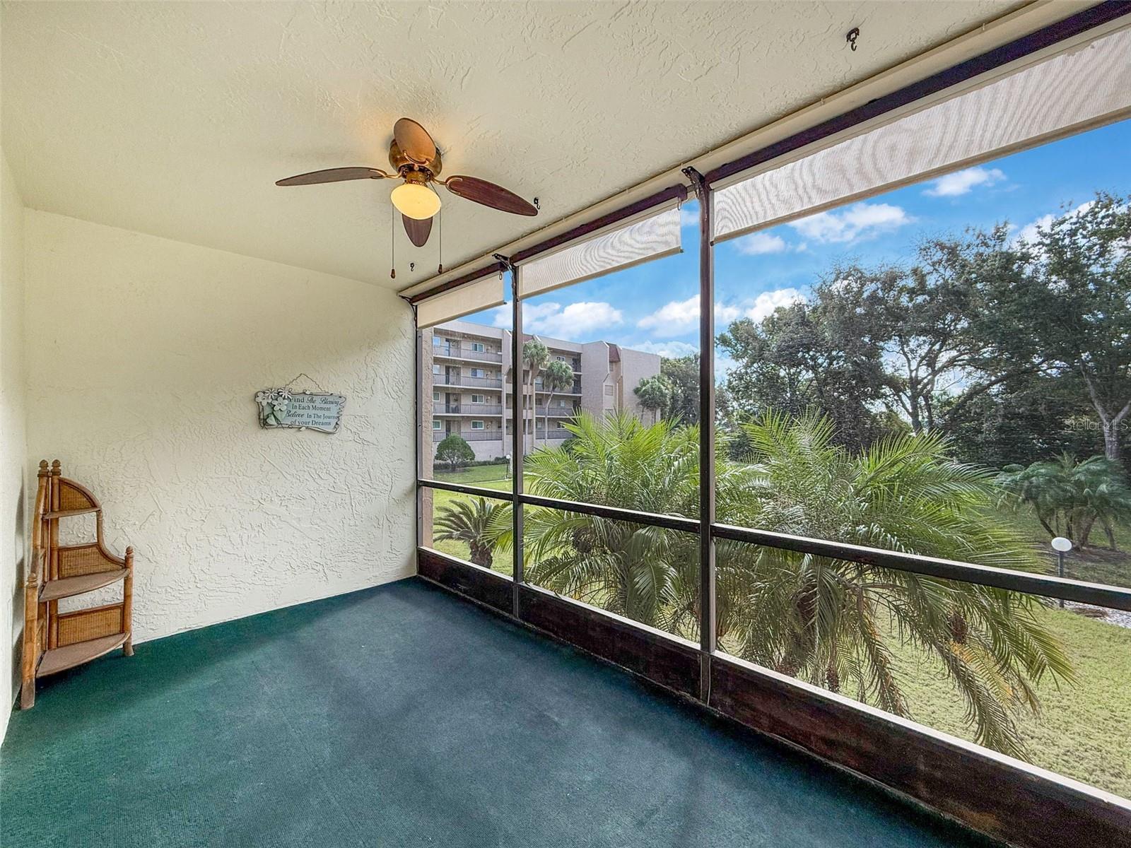 LAKE TARPON SAIL & TENNIS CLUB - Residential