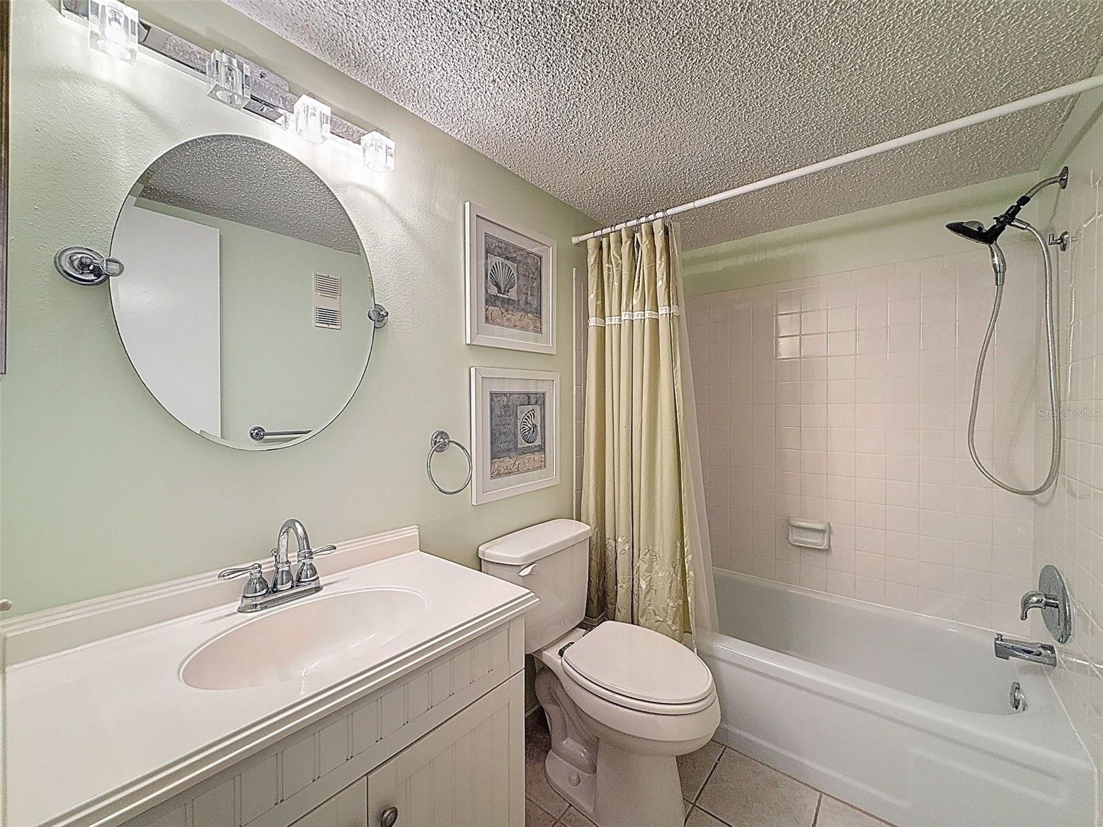 LAKE TARPON SAIL & TENNIS CLUB - Residential