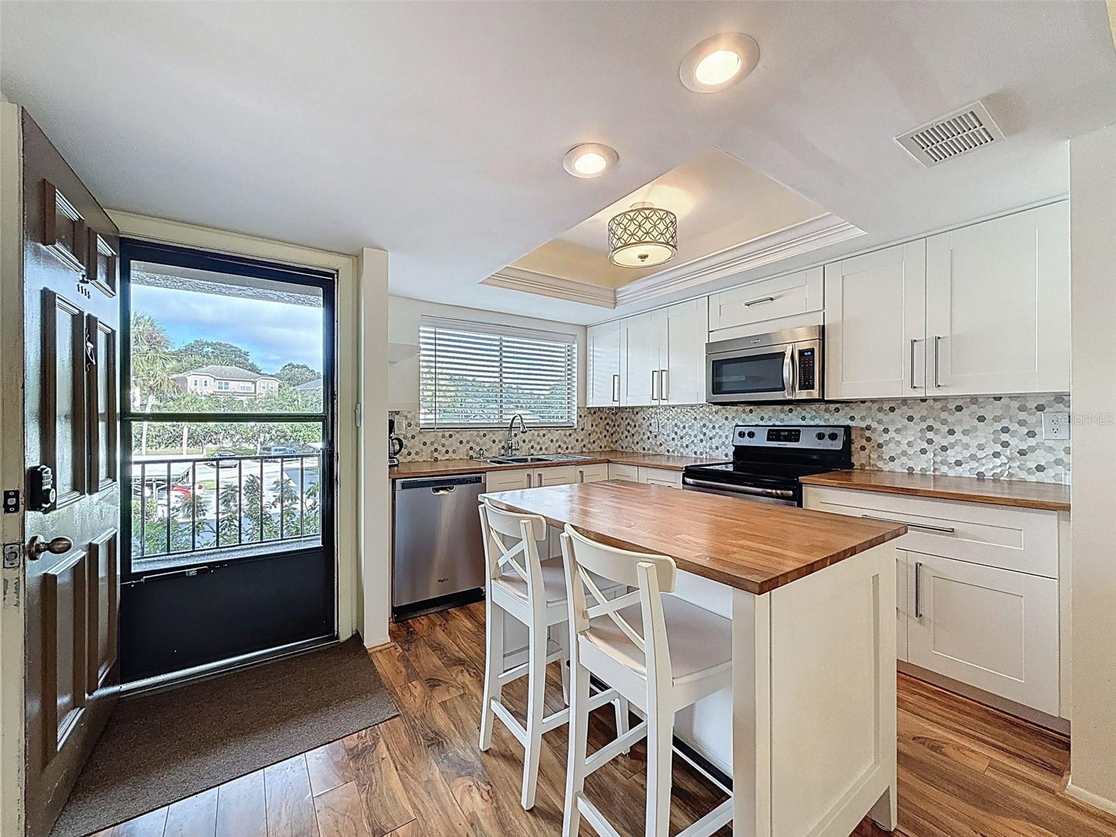 90 S HIGHLAND AVENUE 1115