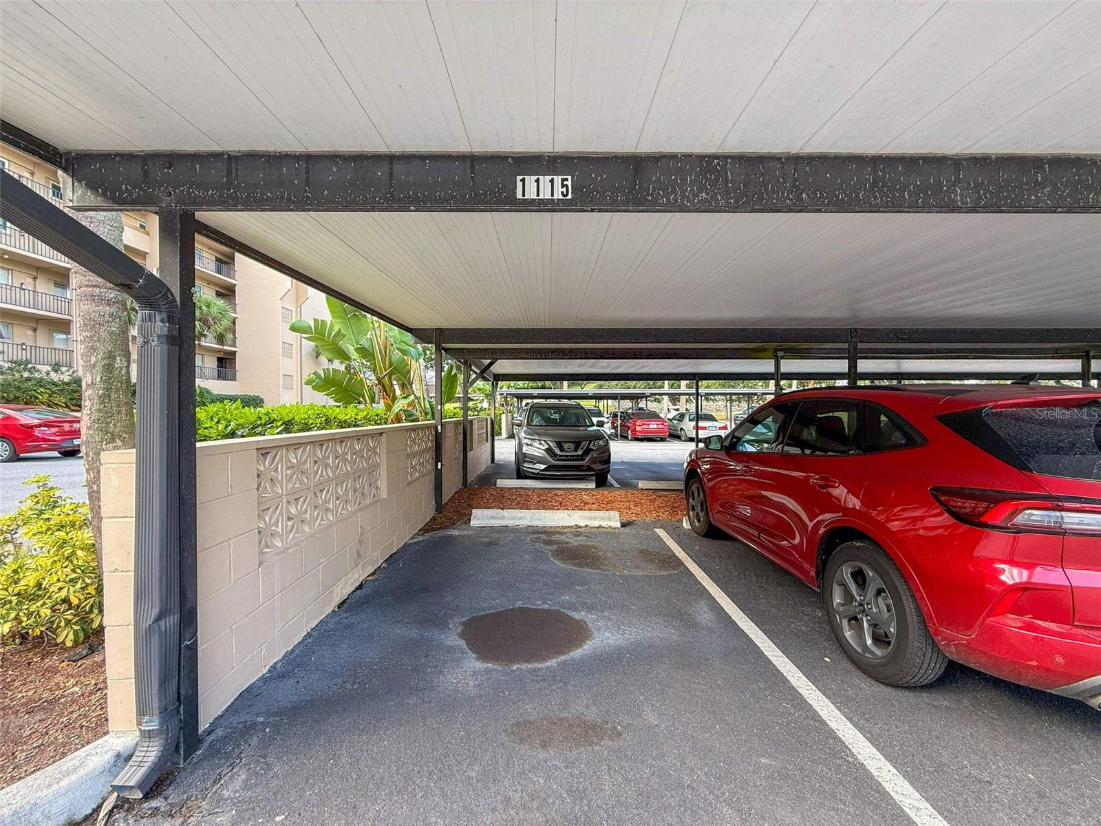 LAKE TARPON SAIL & TENNIS CLUB - Residential