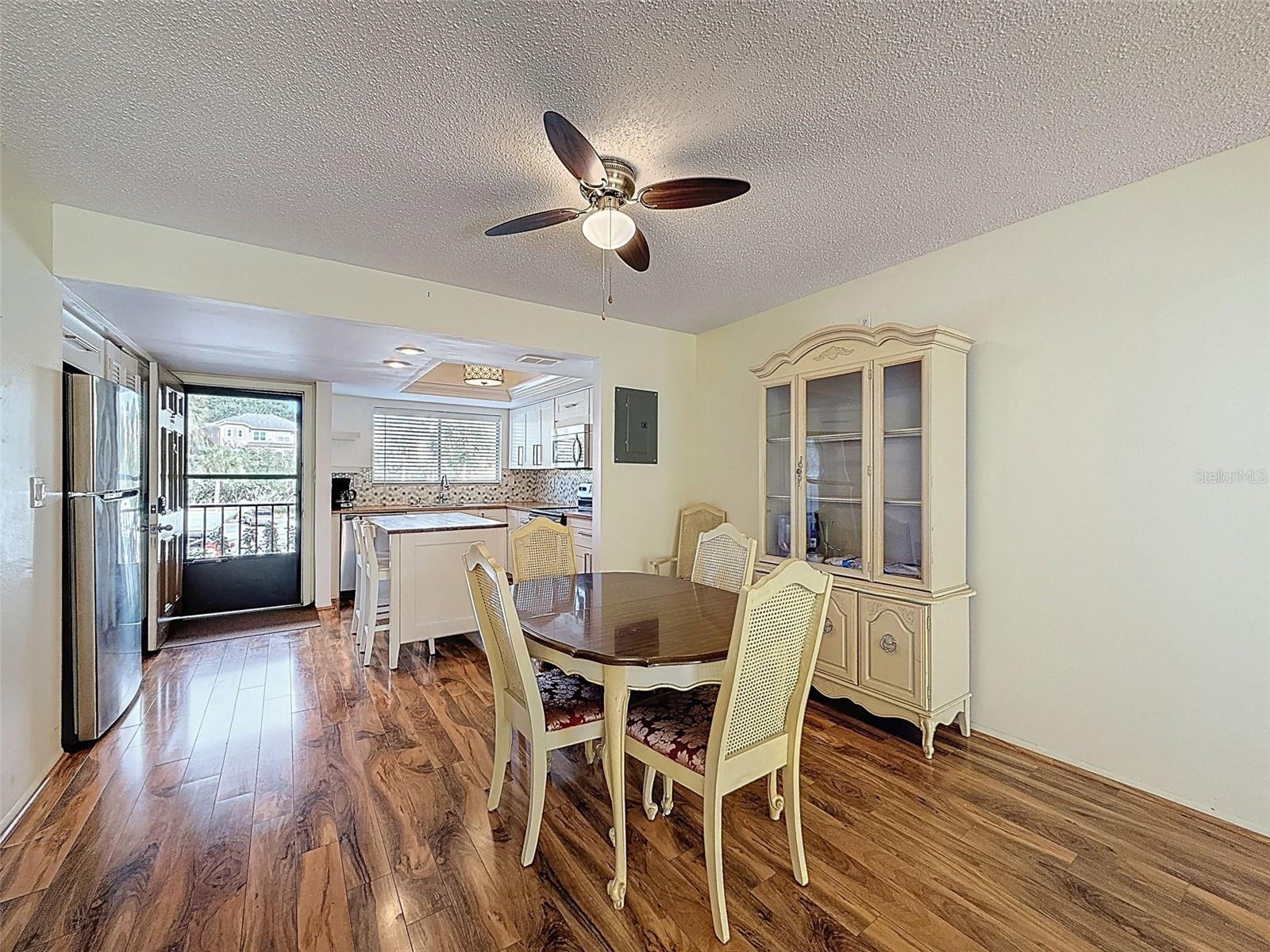 LAKE TARPON SAIL & TENNIS CLUB - Residential