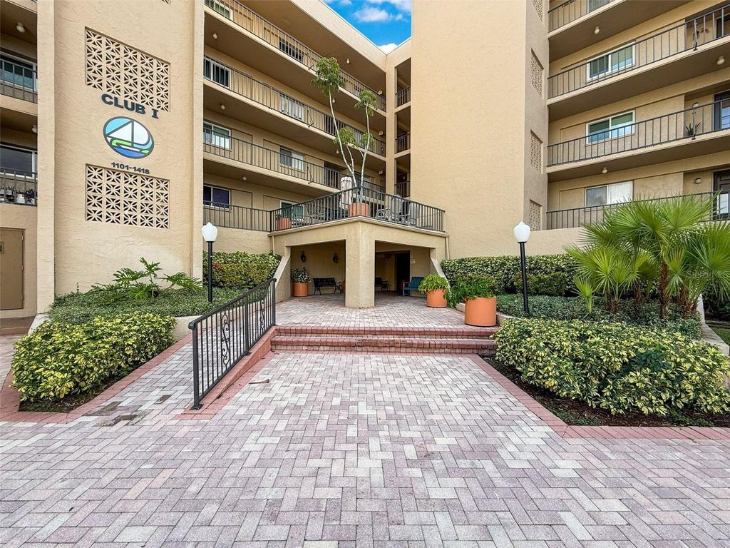 Photo of 90 S Highland Avenue #1115, Tarpon Springs, FL 34689 (MLS # TB8443299)