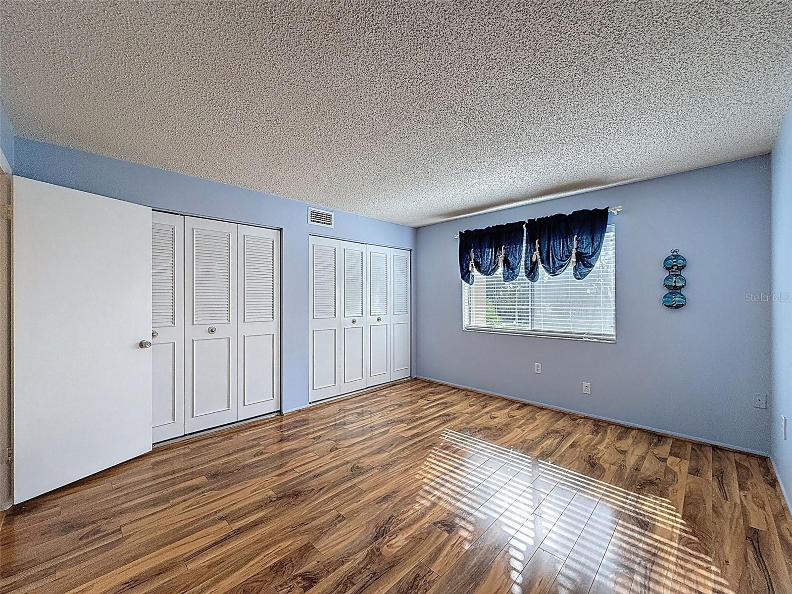 LAKE TARPON SAIL & TENNIS CLUB - Residential