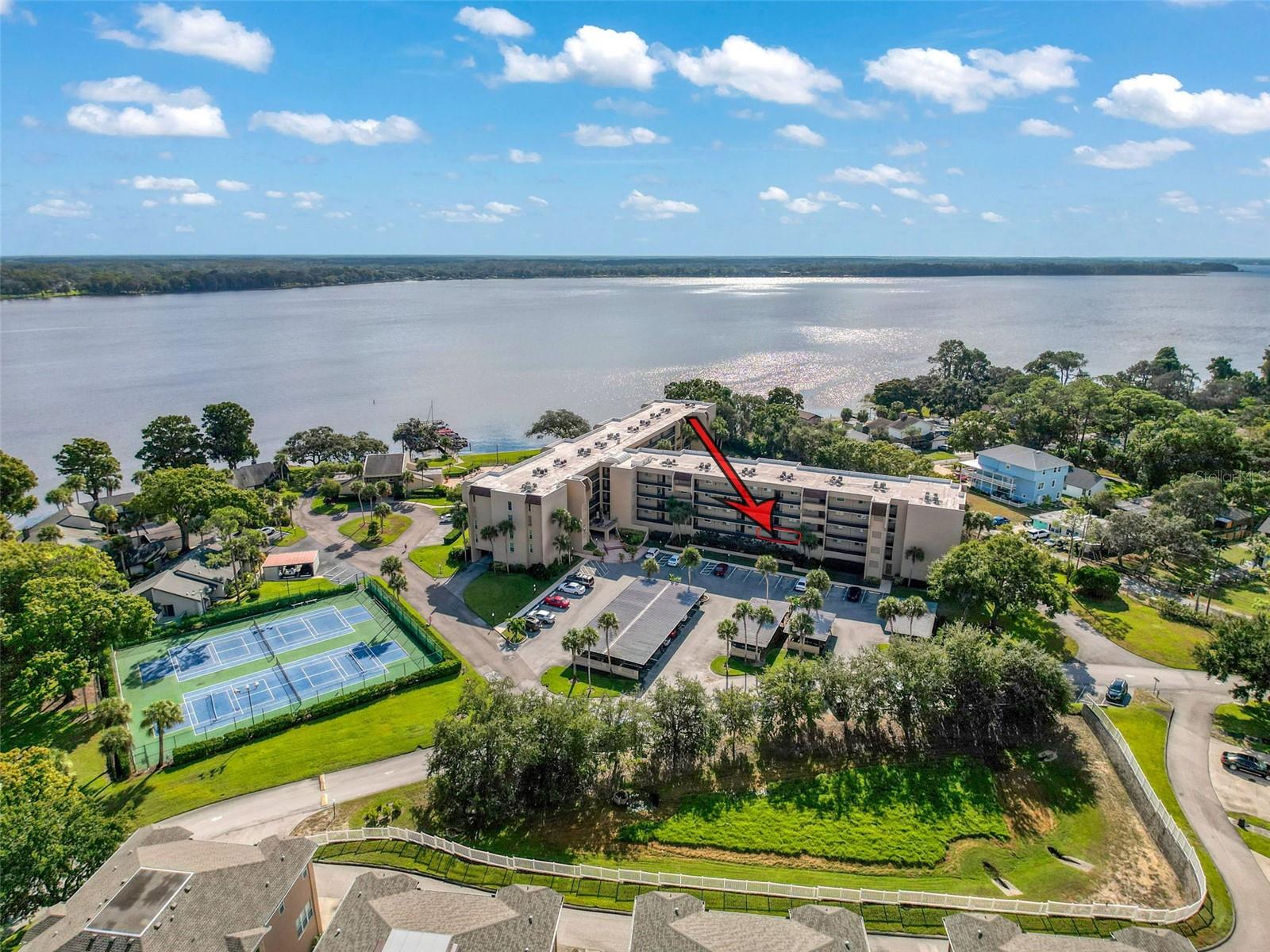 LAKE TARPON SAIL & TENNIS CLUB - Residential