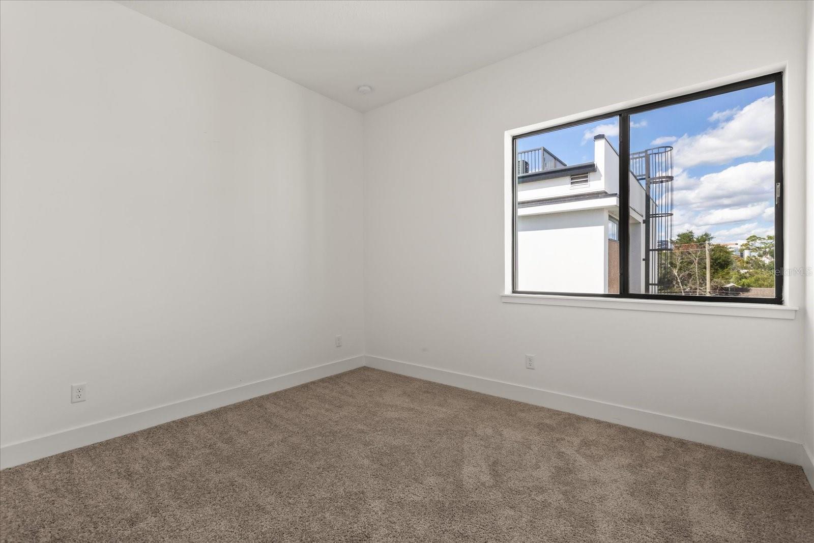 SODO HOUSE TR A - Residential Lease