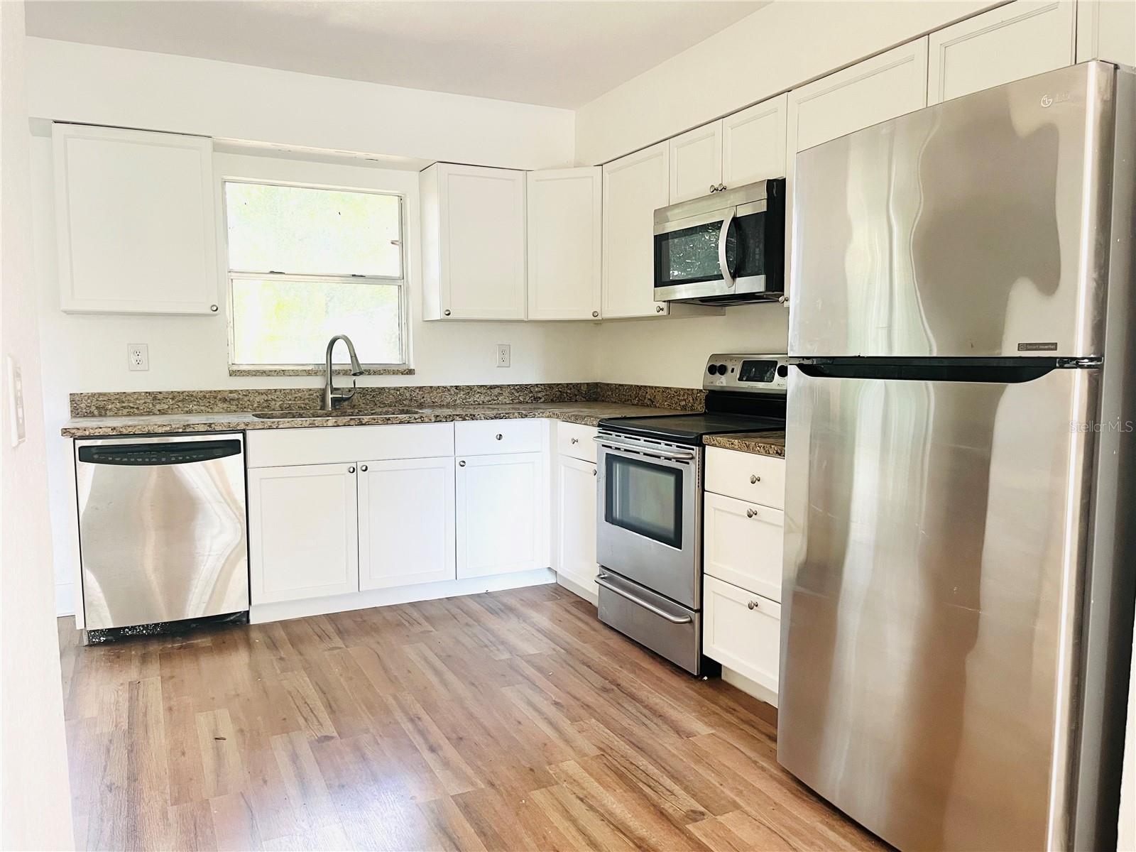 INWOOD - Residential