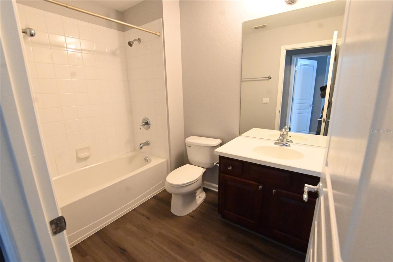 LAKE SAWYER SOUTH PH 03 - Residential Lease