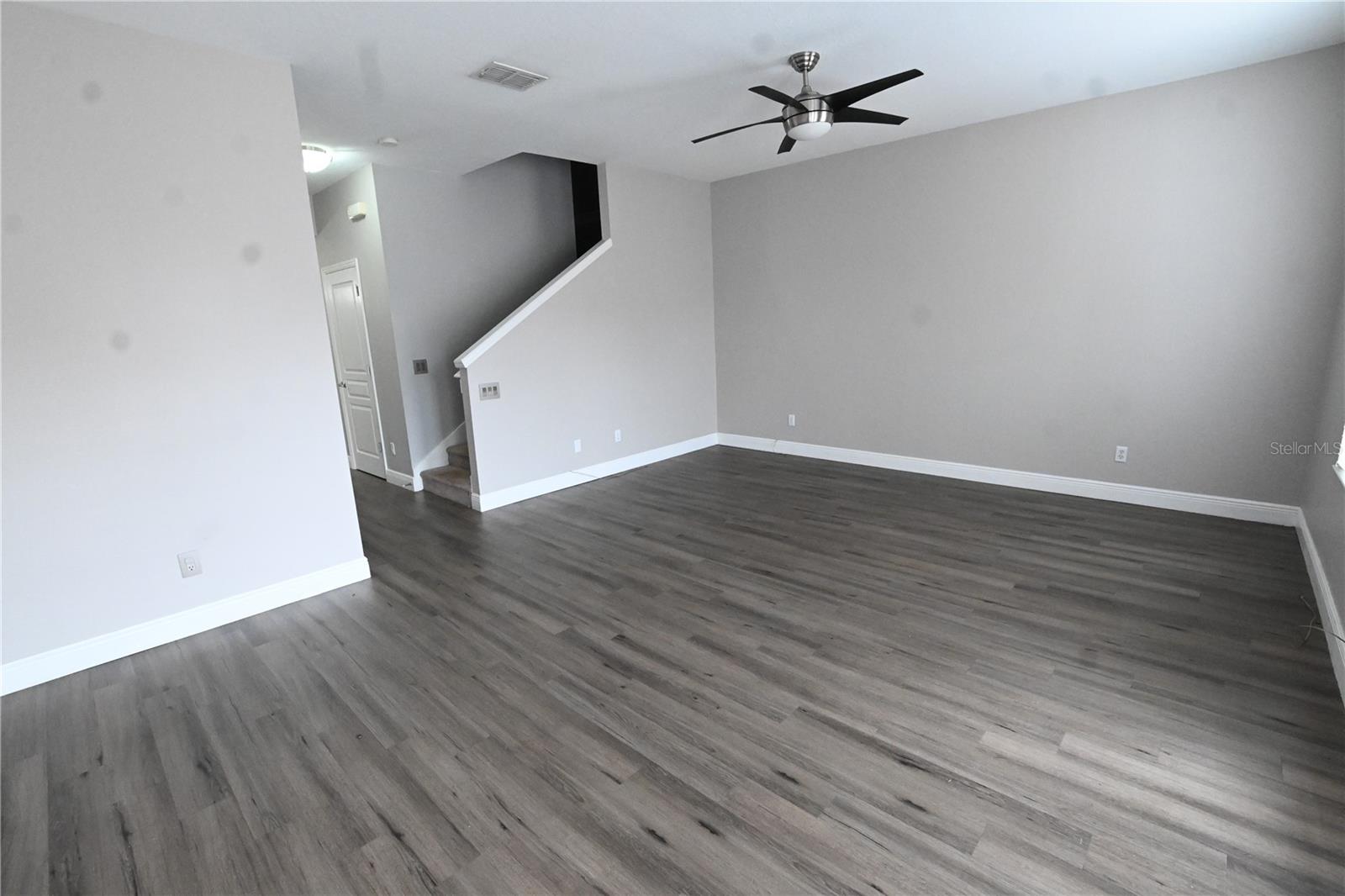 LAKE SAWYER SOUTH PH 03 - Residential Lease