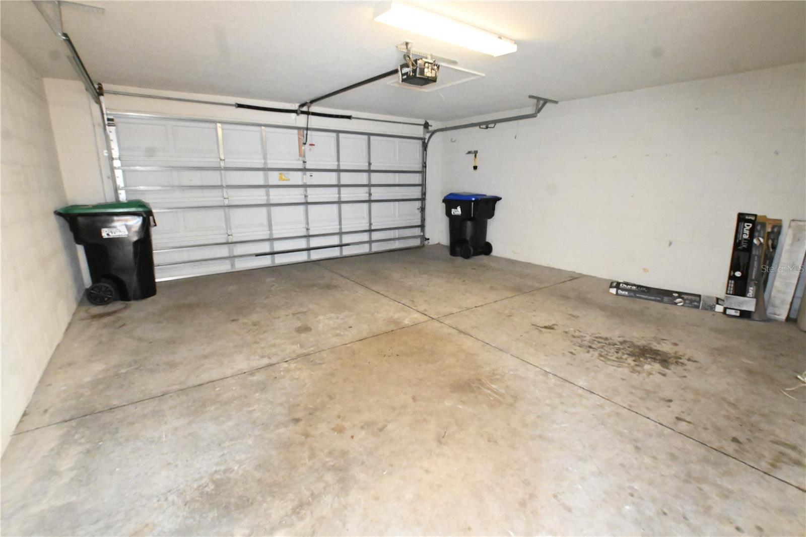 LAKE SAWYER SOUTH PH 03 - Residential Lease
