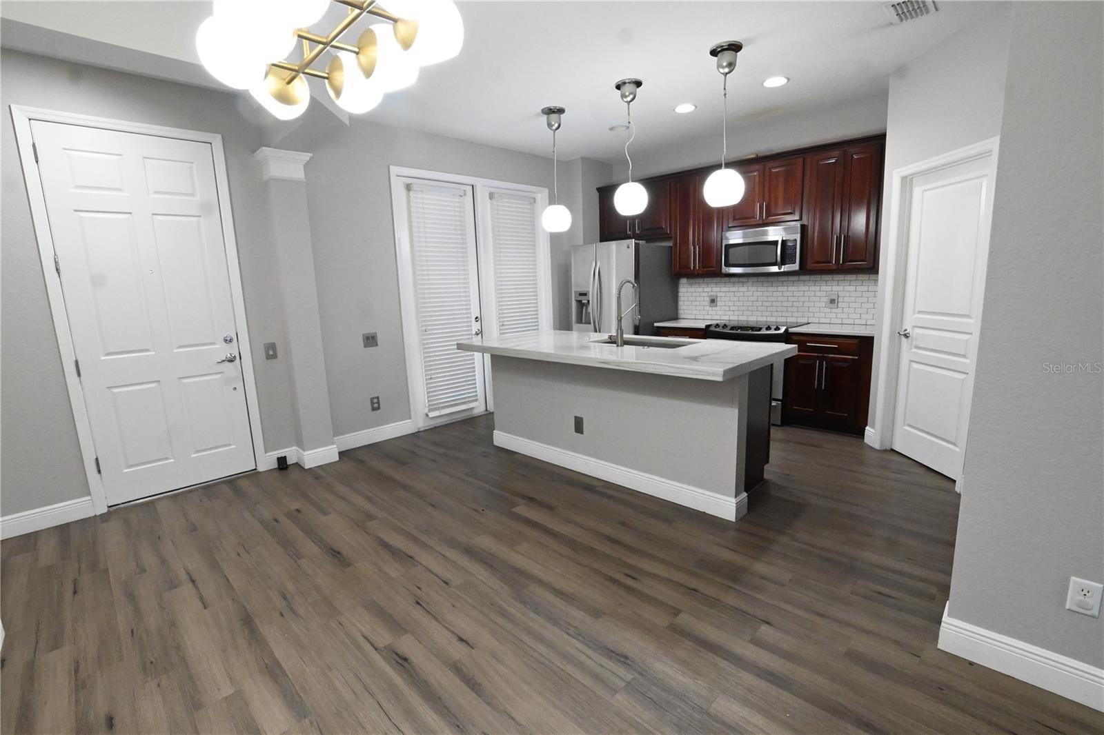 LAKE SAWYER SOUTH PH 03 - Residential Lease