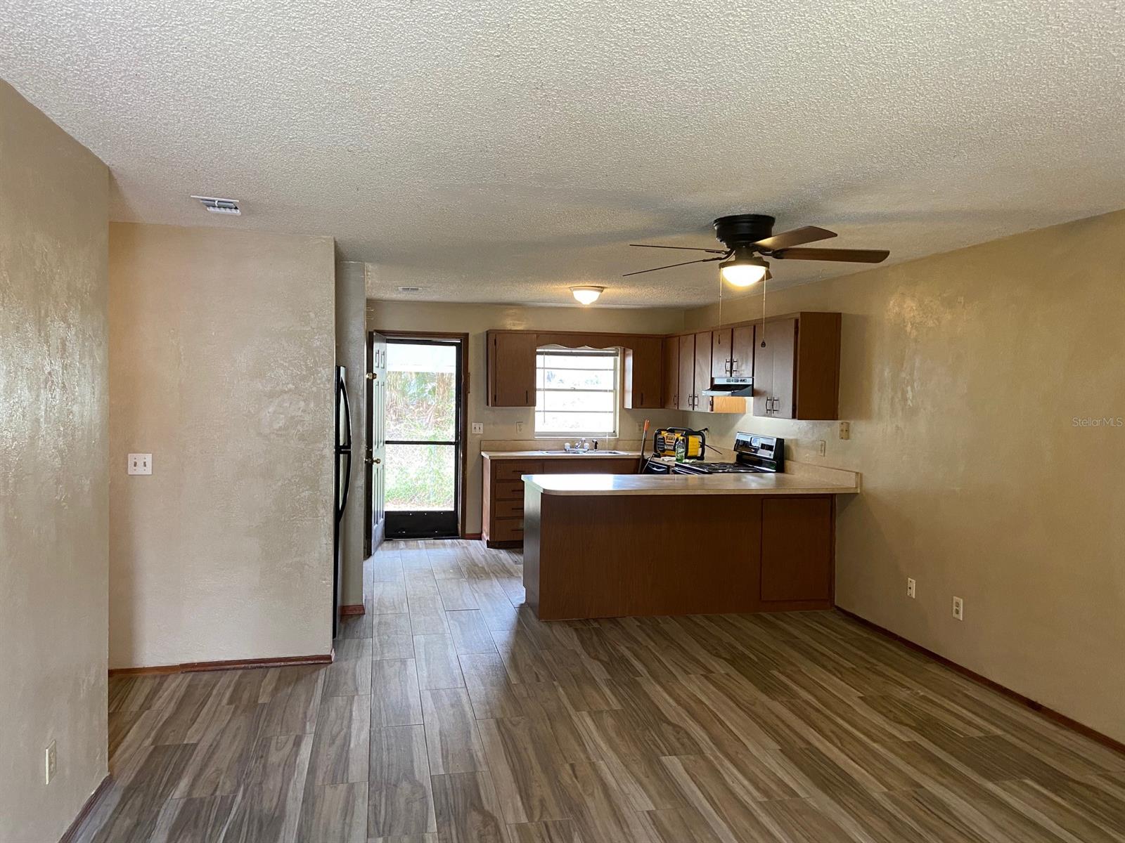 Florida Shores 01 - Residential Lease