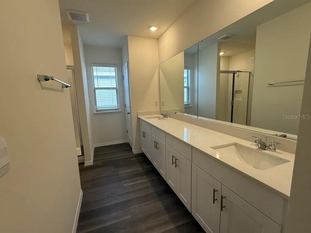 WATERLEIGH PH 5 - Residential Lease