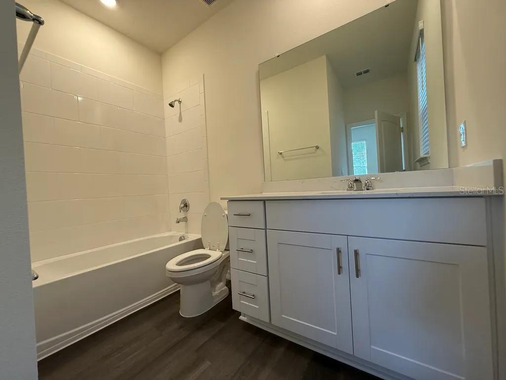 WATERLEIGH PH 5 - Residential Lease