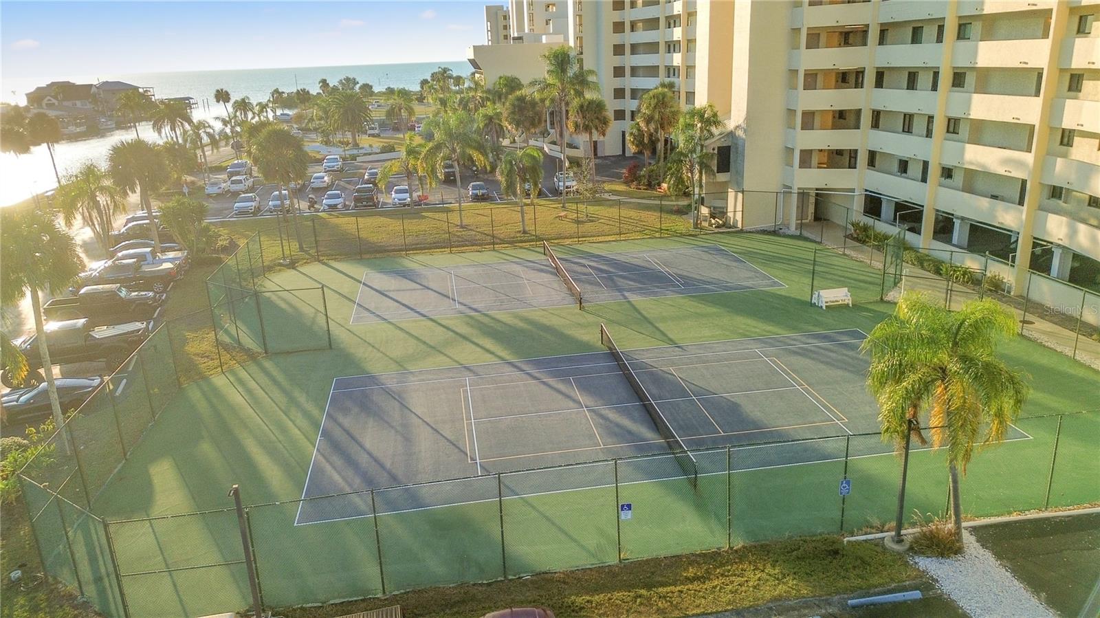 GULF ISLAND BCH & TENNIS CLUB - Residential